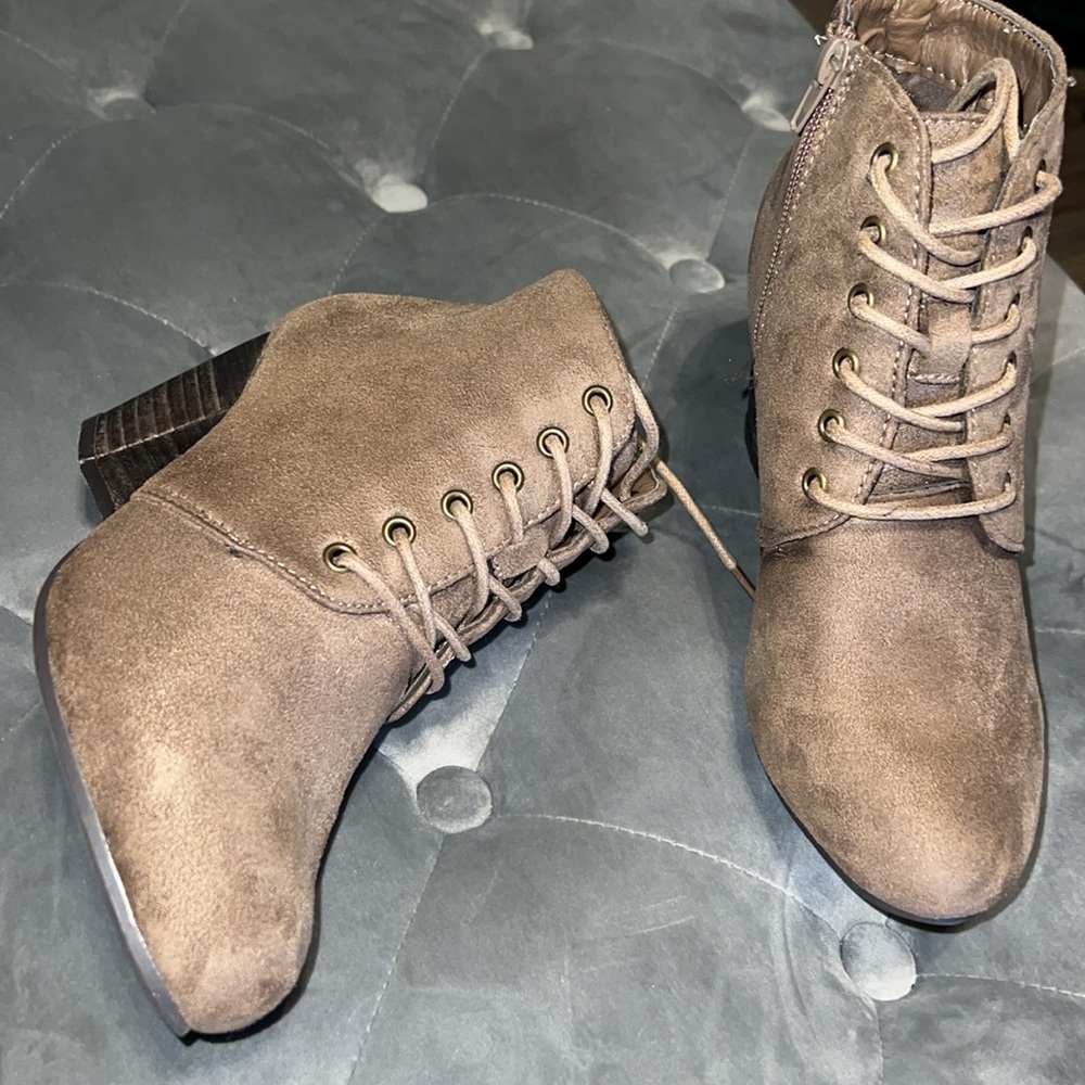Ankle boots